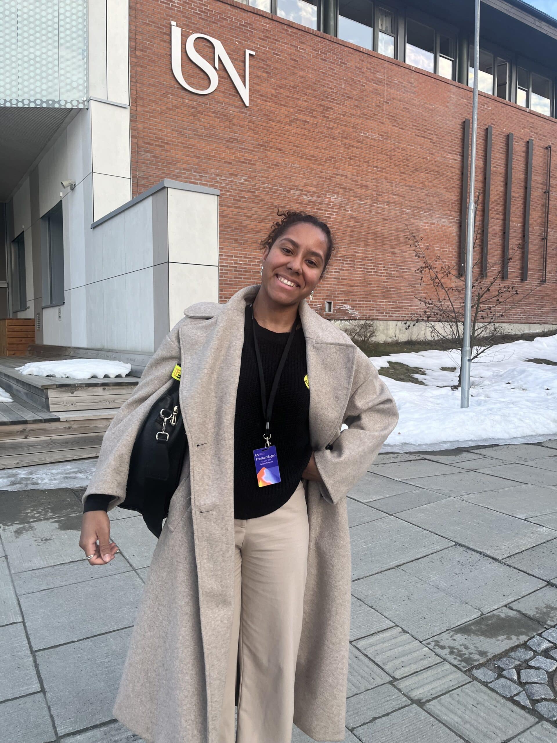 Melissa bruker EnkelEksamen for å lykkes med studiene på USN