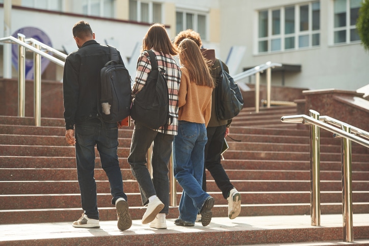 Hvordan kommer du i gang med studiene igjen: store og små tips